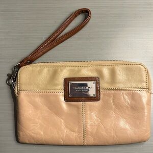 Tignanello tan leather wristlet